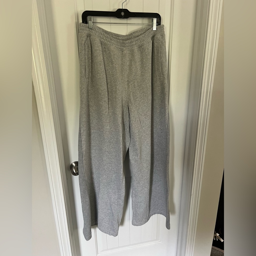 Aerie Heather Gray wide leg Sweatpants